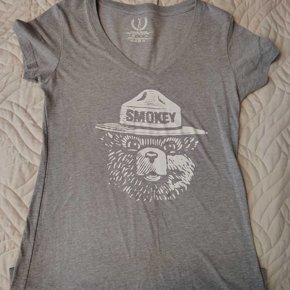 Gray Smokey Bear Graphic Cotton Tee